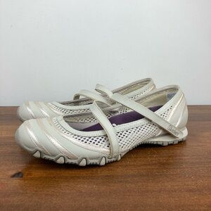 Skechers Beige/Cream Mary Jane Sneakers 21120 Color Code NAT Women's Size 7.
